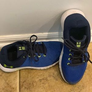 Under Armour Boys Sneakers
